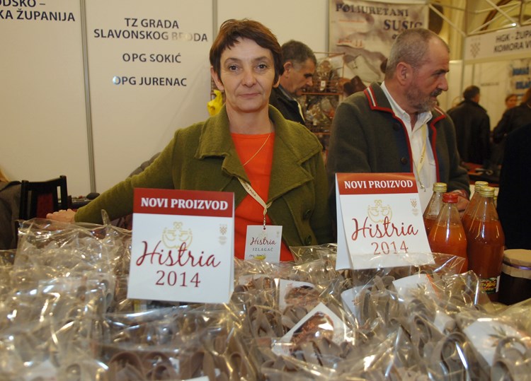 Vesna Sokić s tjesteninom od maka, čokolade i konoplje 