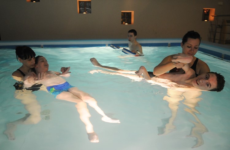 Treneri se educiraju za plivanje po Halliwickovom konceptu (D. ŠTIFANIĆ)