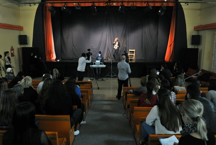 Audicija za srednjoškolce u Pionirskom domu (N. LAZAREVIĆ)