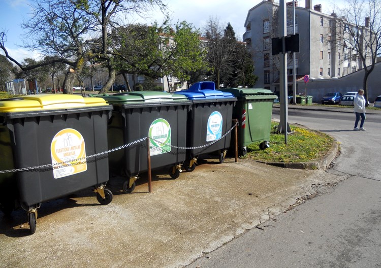 Novi setovi za odvajanje otpada na Katurama