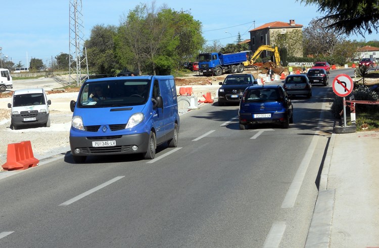 Pulska ulica u Labinu bit će zatvorena još tjedan dana (I. RADIĆ)