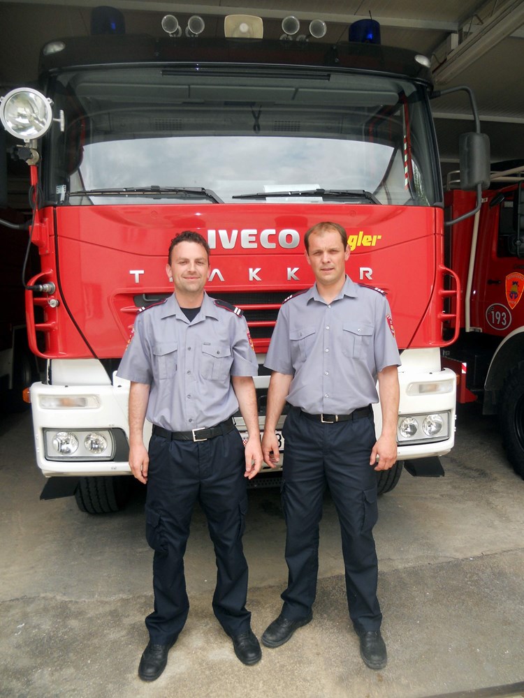 Nenad Starčić i Vanja Hrvatin bili su prvi istarski vatrogasci na ispomoći Stožeru za zaštitu i spašavanje (A. DAGOSTIN)