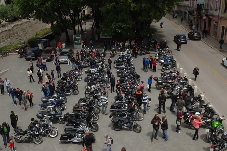 Harley-Davidsoni na Portarati (D. MEMEDOVIĆ)