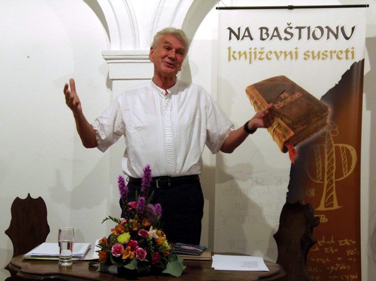 Enes Kišević gostovao u Buzetu na književnom susretu "Na Baštionu" (G. ČALIĆ ŠVERKO)