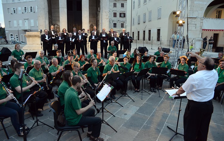 Puhački orkestar Grada Pule (M. ANGELINI)