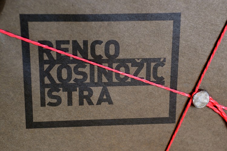 Reprezentativna monografija "Istra" s fotografijama Renca Kosinožića