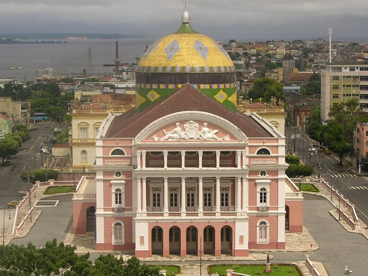 Svjetska atrakcija - zgrada glasovitog kazališta Amazonas u Manausu