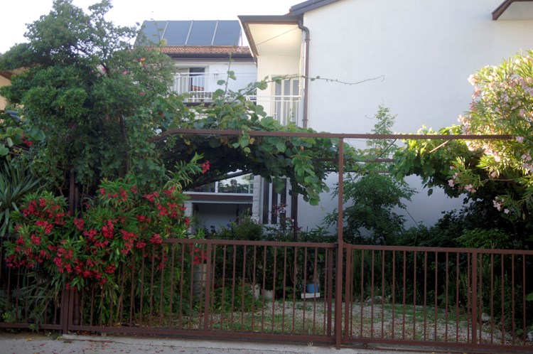 Kuća u Umagu u kojoj su 'operirale' kradljivice (M. SARDELIN)