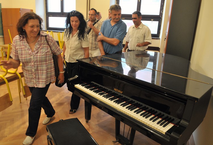 Glazbena škola Ivana Matetića Ronjgova dobila svoje učionice u zgradi "žute škole" (N. LAZAREVIĆ)