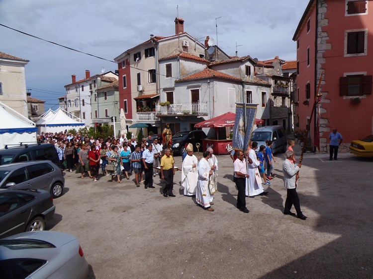 Tradicionalna procesija s kipom sv. Roka