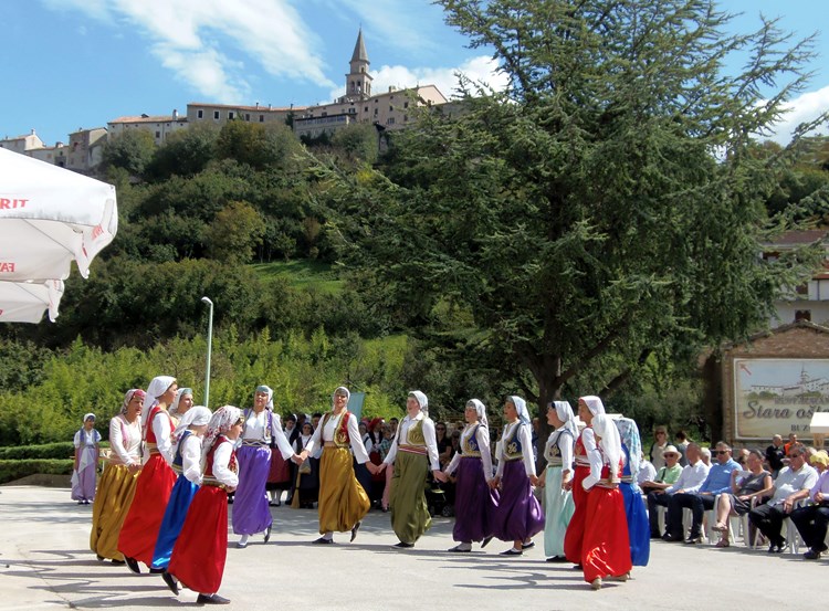 Dani bošnjačke kulture u Buzetu (G. ČALIĆ ŠVERKO)