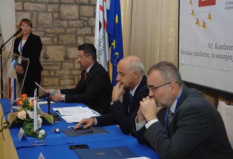 Na konferenciji sudjeluje stotinjak stručnjaka i predstavnika državnih institucija (D. MEMEDOVIĆ)