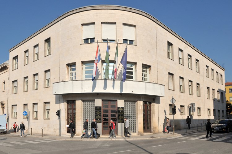 Zgrada Istarske županije (N. LAZAREVIĆ)