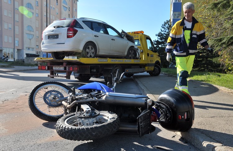Prometna nesreća u Valturskoj ulici (N. LAZAREVIĆ)