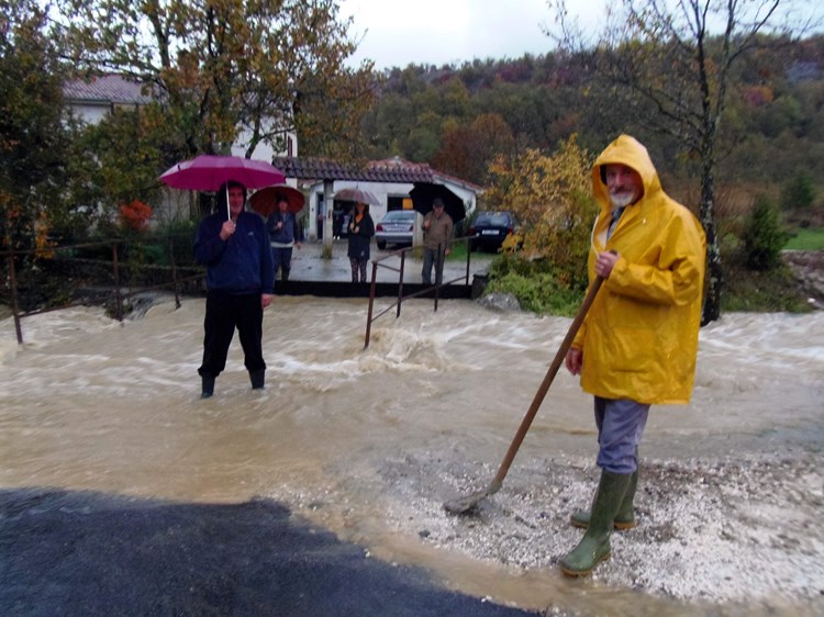 Poplava u selu Grgurinčići (G. ČALIĆ ŠVERKO)