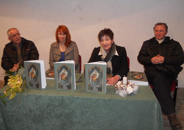 Katalog su predstavili David Ivić, Maja Zidarić, Marija Ivetić i Denis Visintin (Davor ŠIŠOVIĆ)