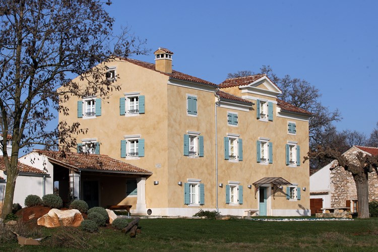Vila Cocci nedaleko od Brtonigle izgrađena je prije 200 godina (Goran ŠEBELIĆ/CROPIX)