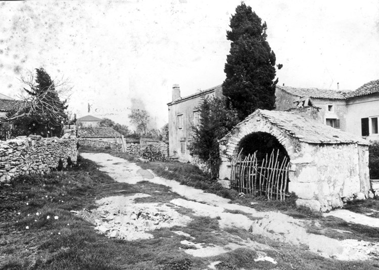 Stara krušna peć u Premanturi, zbirka fotografija Mila Jurašina (arhiva)