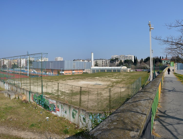 Površina na stadionu Veruda gdje se planira graditi bazen (N. LAZAREVIĆ)