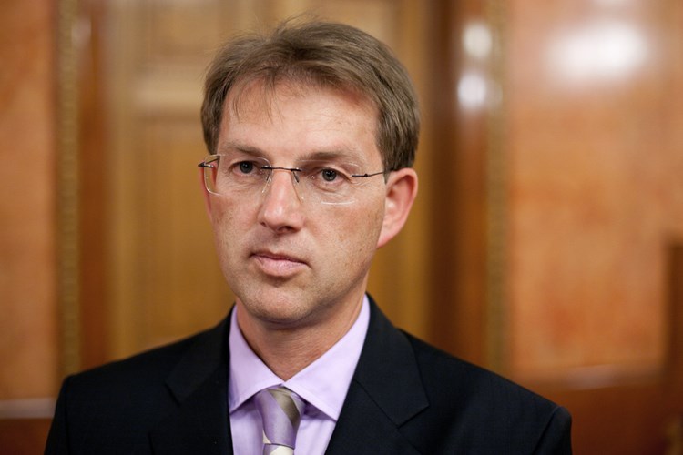 Slovenski premijer Miro Cerar (AFP)