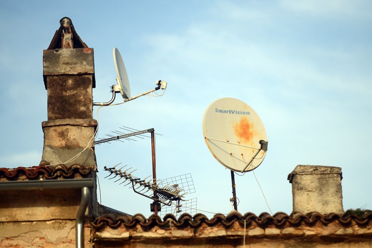 Antene i sateliti još uvijek na ispitu (Arhiva)