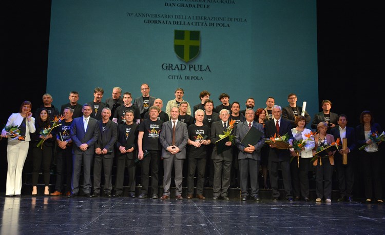 Nagrade i priznanja tradicionalno se dodjeljuju na Dan Grada Pule (N. LAZAREVIĆ)