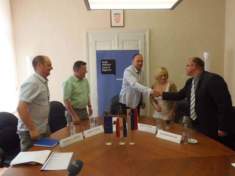 Sporazum su potpisali Marko Ljubešić, Marko Rupar, Klaudio Vitasović, Anica Kopinič i Dalibor Macan (Z. STRAHINJA)