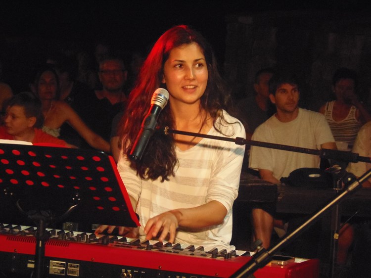 Dina Rizvić (T. TIDIĆ)