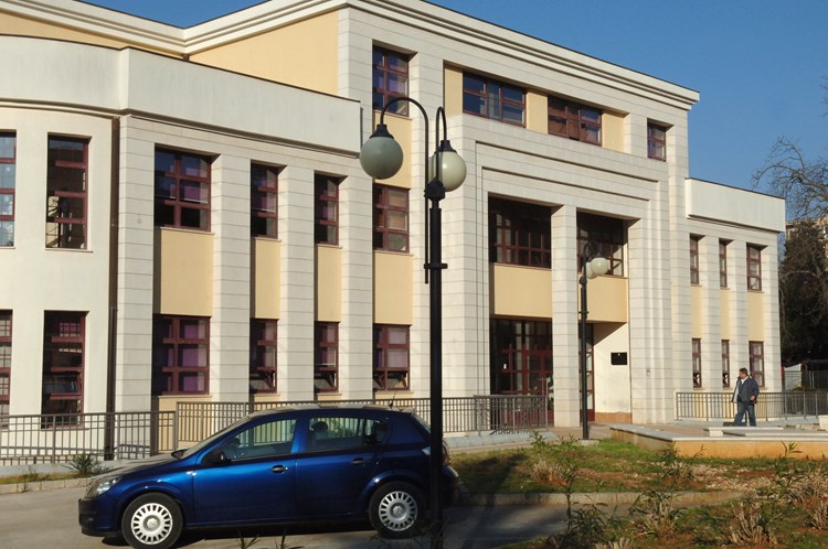 Talijanska srednja škola (D. MEMEDOVIĆ)