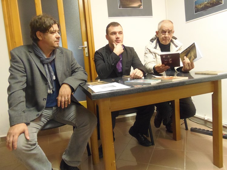 Daniel Mikulaco, Zoran Antičević i David Ivić na predstavljanju knjige (M. RADIĆ)