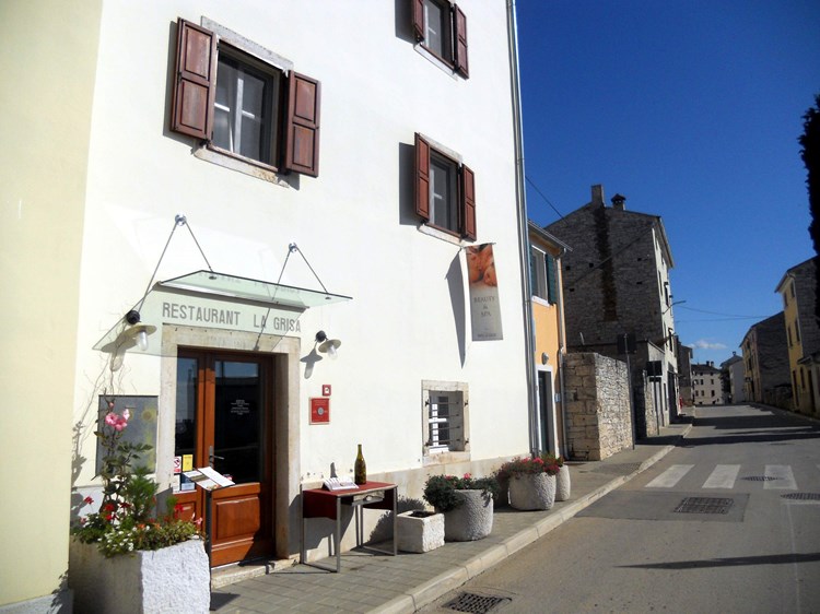 Hotel La Grisa (N. O. R.)