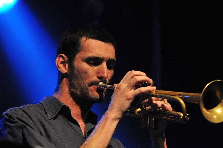 Branko Sterpin - vrstan trubač i inicijator osnivanja istarskog profesionalnog jazz ansambla (N. LAZAREVIĆ)