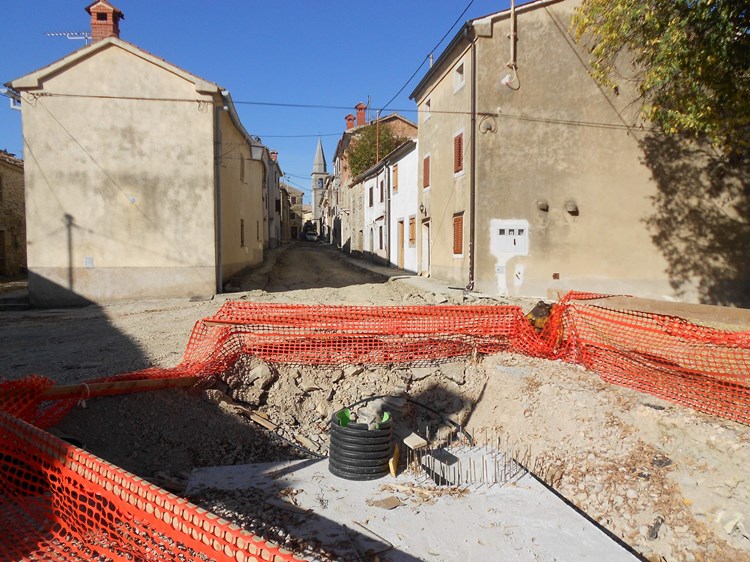 Gradnja kanalizacije u Draguću (M. RIMANIĆ)