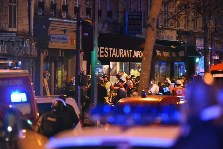 Pariška policija ubila je u četvrtak muškarca naoružanog nožem (AFP)