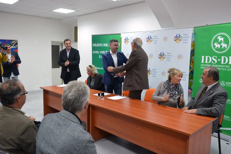 Podršku su formalizirali potpisivanjen Sporazuma o suradnji (N. LAZAREVIĆ)