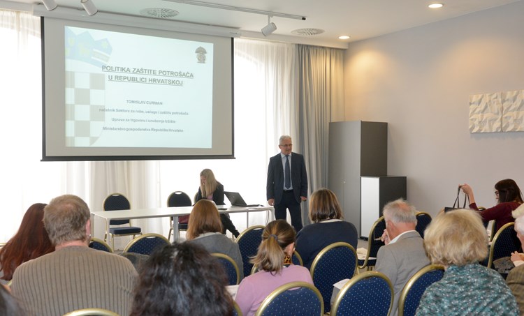 S radnog seminara o zaštiti potrošača u turizmu (N. LAZAREVIĆ)