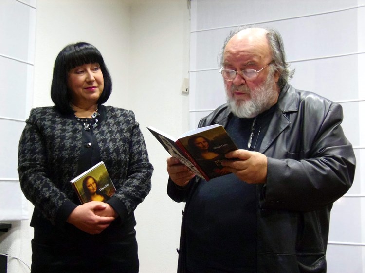 Mirjana Pavletić i Drago Orlić na promociji knjige (G. ČALIĆ ŠVERKO)