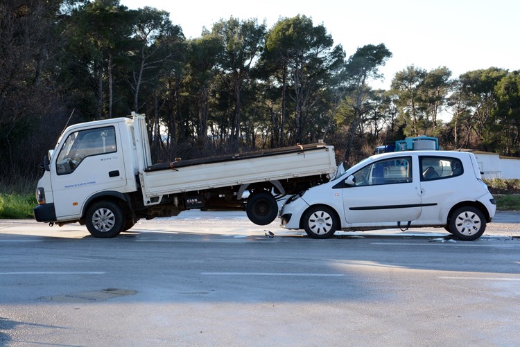 Prometna nesreća na Vodnjanskoj cesti (D. MEMEDOVIĆ)