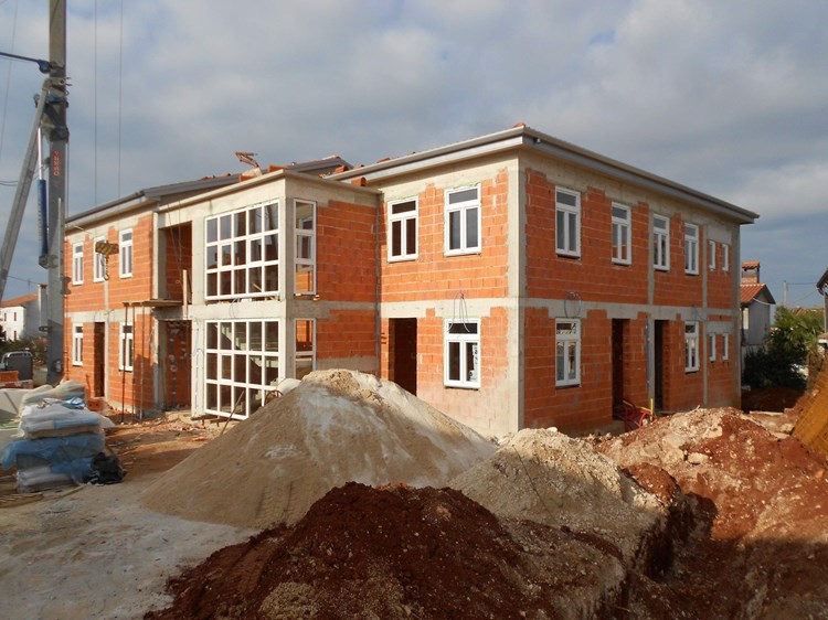 Grad Umag ulaže 6,2 milijuna kuna u gradnju zgrade vrtića i škole, a ukupna je investicija oko sedam milijuna (M. RIMANIĆ)