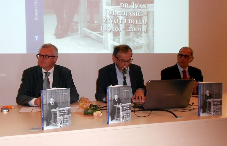 Knjigu su predstavili autor Robert Matijašić, te Josip Šiklić i Igor Povrzanović (A. DAGOSTIN)