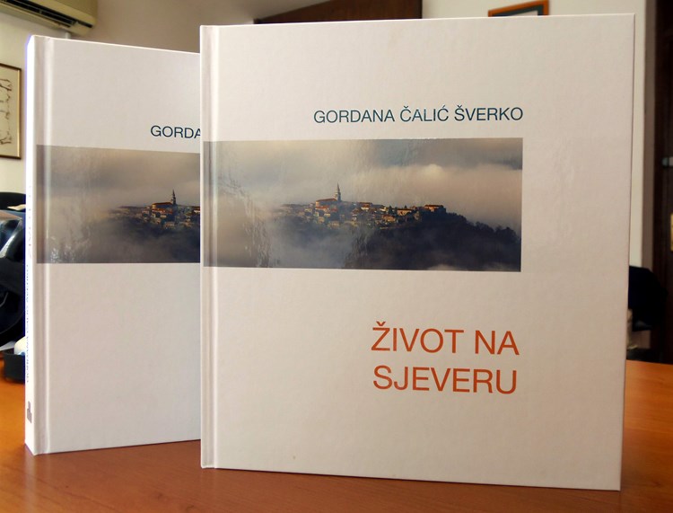 Naslovnicu knjige krasi fotografija Ivana Vojića