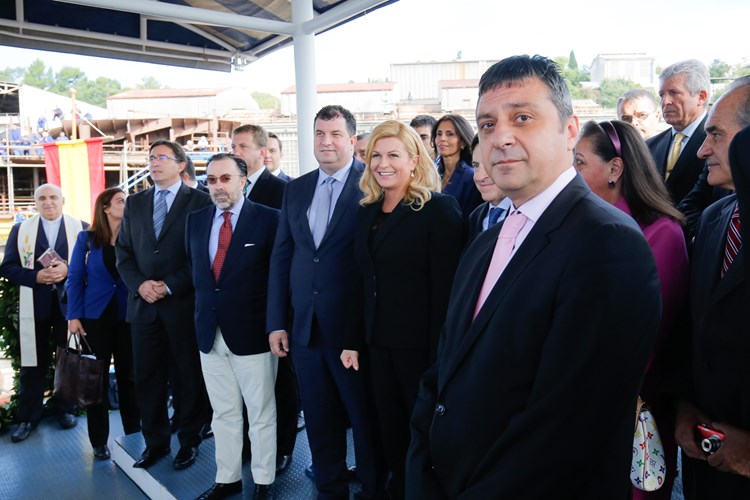 Predsjednica Republike Kolinda Grabar-Kitarović je u riječkom  brodogradilištu prisustvovala porinuću broda Santiago Goran Š