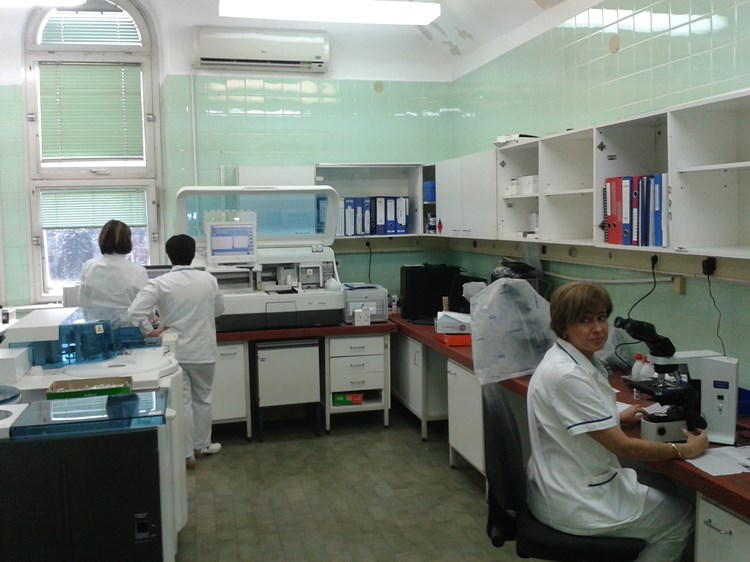 Laboratorij se stisnuo u lijevom krilu Mornaričke bolnice, u produžetku hitnog laboratorija (D. PALIBRK)