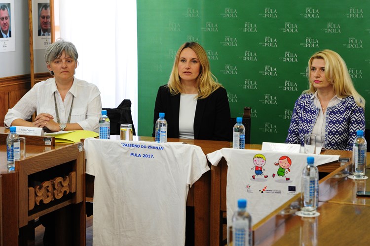 Višnja Popović, Elena Puh Belci i Elvira Krizmanić Marijanović (M. MIJOŠEK)