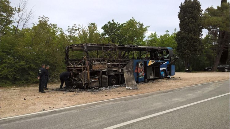 Autobus se zapalio u vožnji (M. SARDELIN)