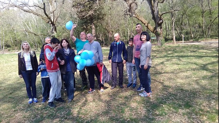 Plavi baloni uz Dan svjesnosti o autizmu (S. Z. T.)