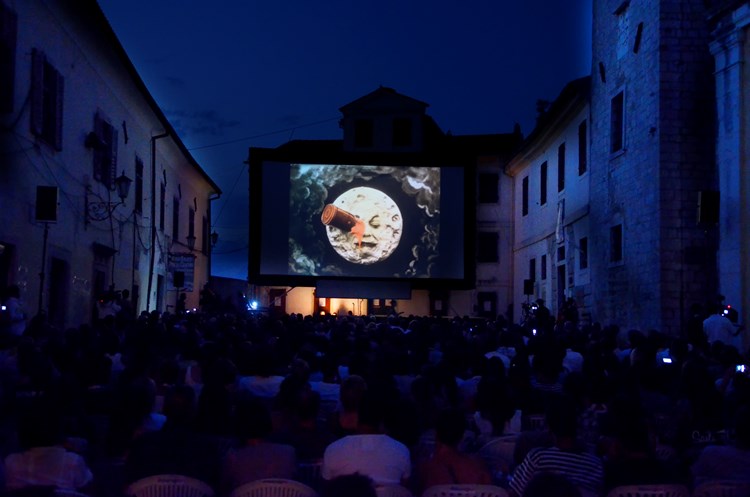 "Put na Mjesec" Georgesa Meliesa na motovunskom filmskom platnu (J. PREKALJ)