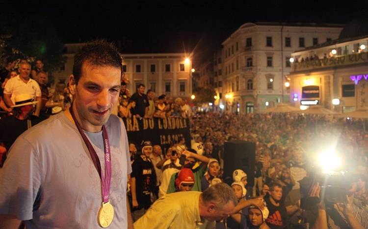 Damir Burić ponovio je uspjeh Mate Parlova i u Pulu donio zlatnu olimpijsku medalju (M. ANGELINI)